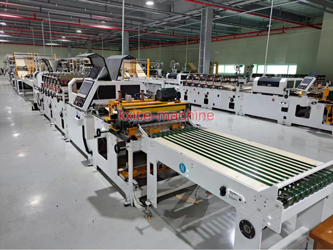 Honeycomb paper mailer making machine in Korea