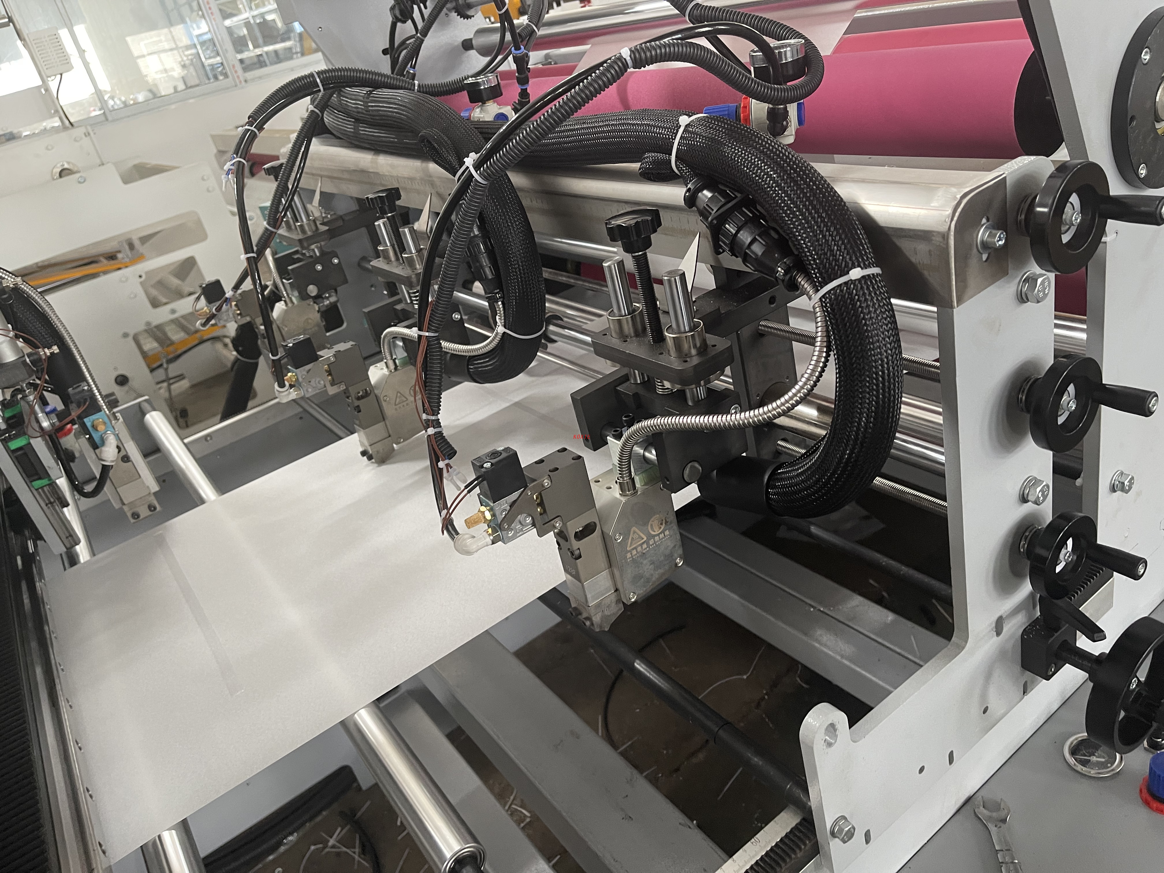 High Efficiency Glassine Paper Garment Bag Making Machine