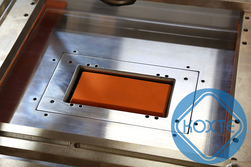 Automatic Paper Label/Tags Blanking Machine