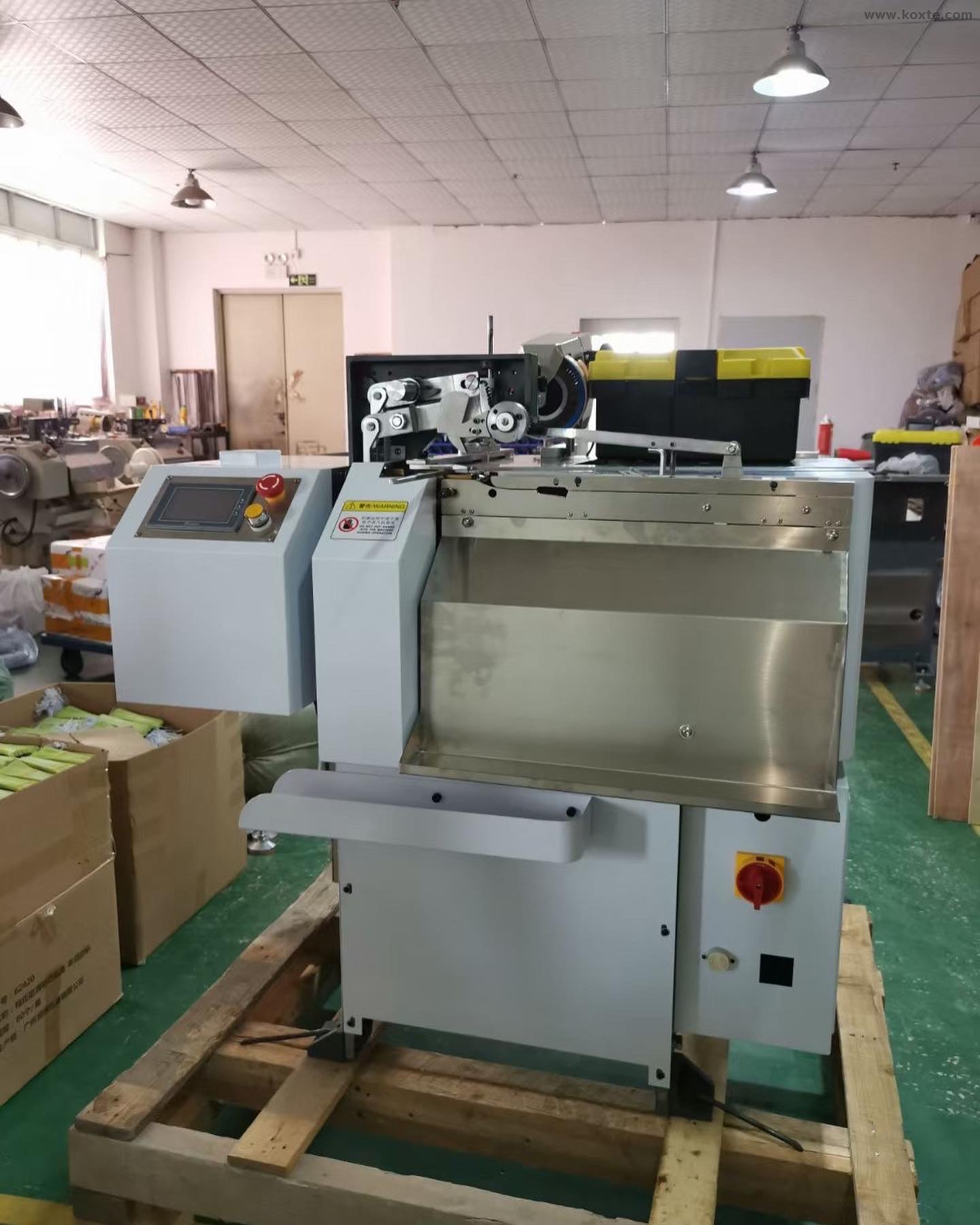 Automatic Wax Cotton Cord Hang Tag Knotting Tying Machine