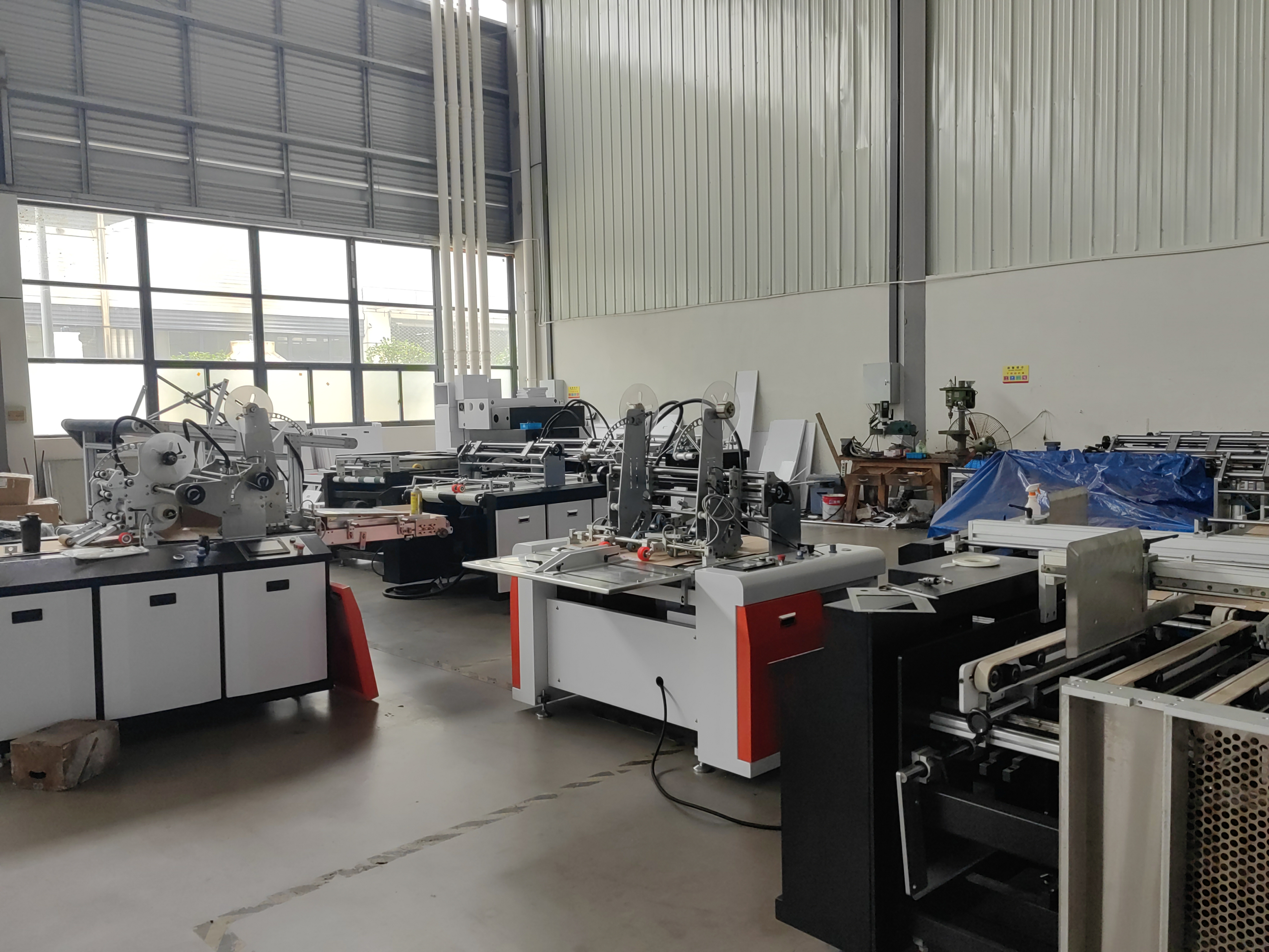 Carton Box Making Machine for Large And Irregular Export Complete Set of Corrugated Paper Box