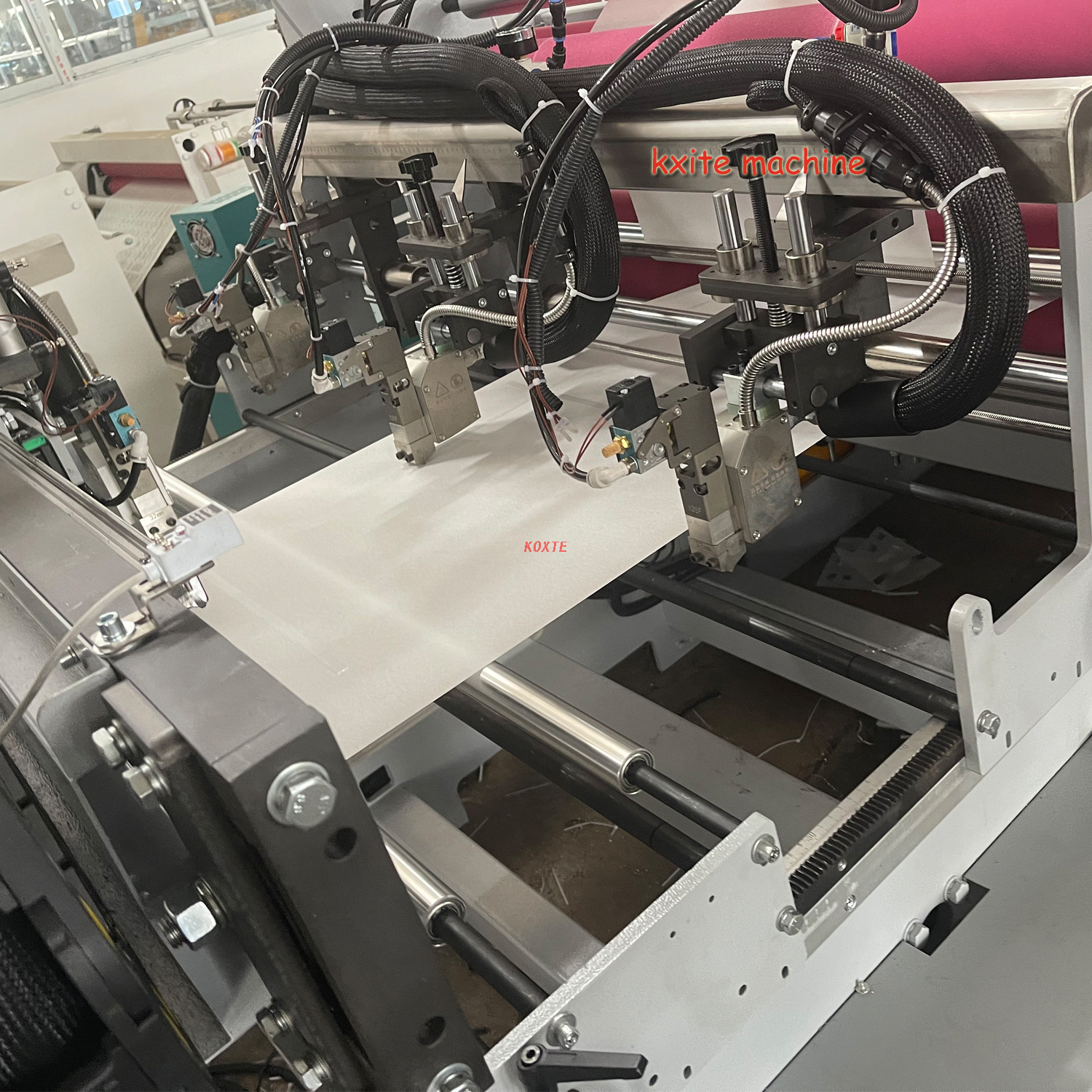 High Efficiency Glassine Paper Garment Bag Making Machine