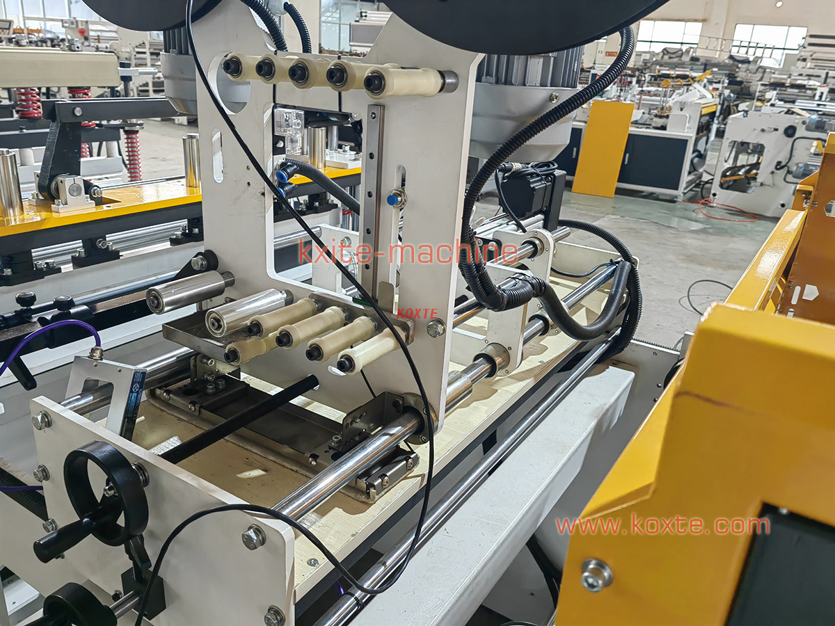 Customizable Writing Eco-Friendly And Biodegradable Kraft Paper Postal Document Honeycomb Paper Envelope Bag Making Machine with Honeycomb Shaped Interlayer