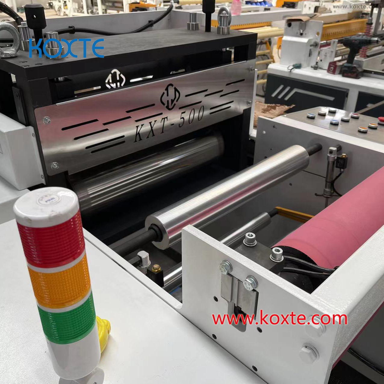 Economical Solution Bag Padded Buffering Kraft Mailer Envelops Honeycomb Paper Making Machine